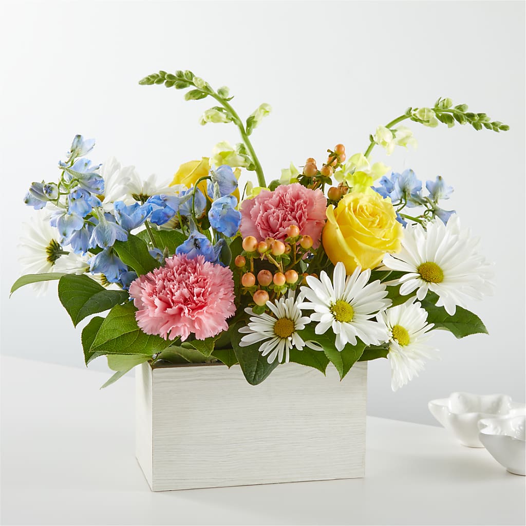 Sun Salutation Box Bouquet – Olas Flower, Bothell WA