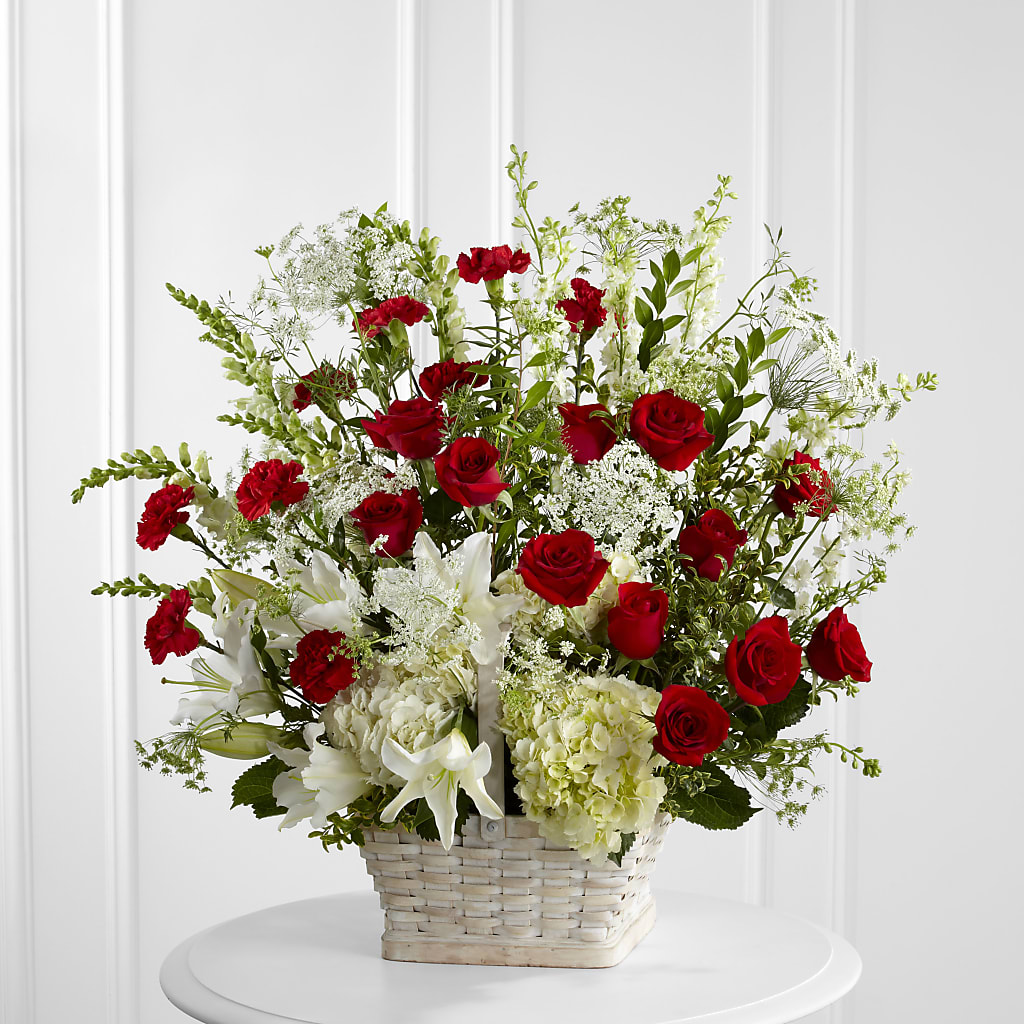 In Loving Memory Arrangement – Olas Flower, Bothell WA