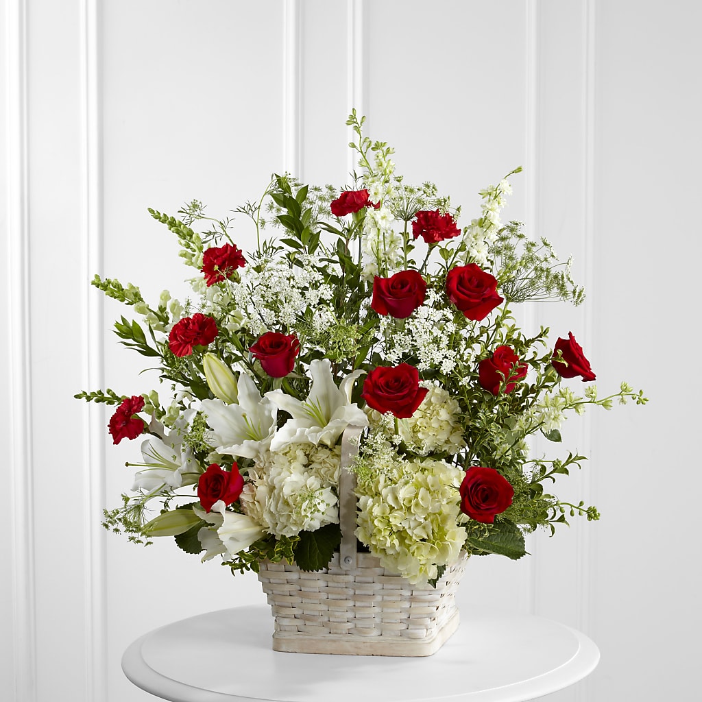 In Loving Memory Arrangement – Olas Flower, Bothell WA
