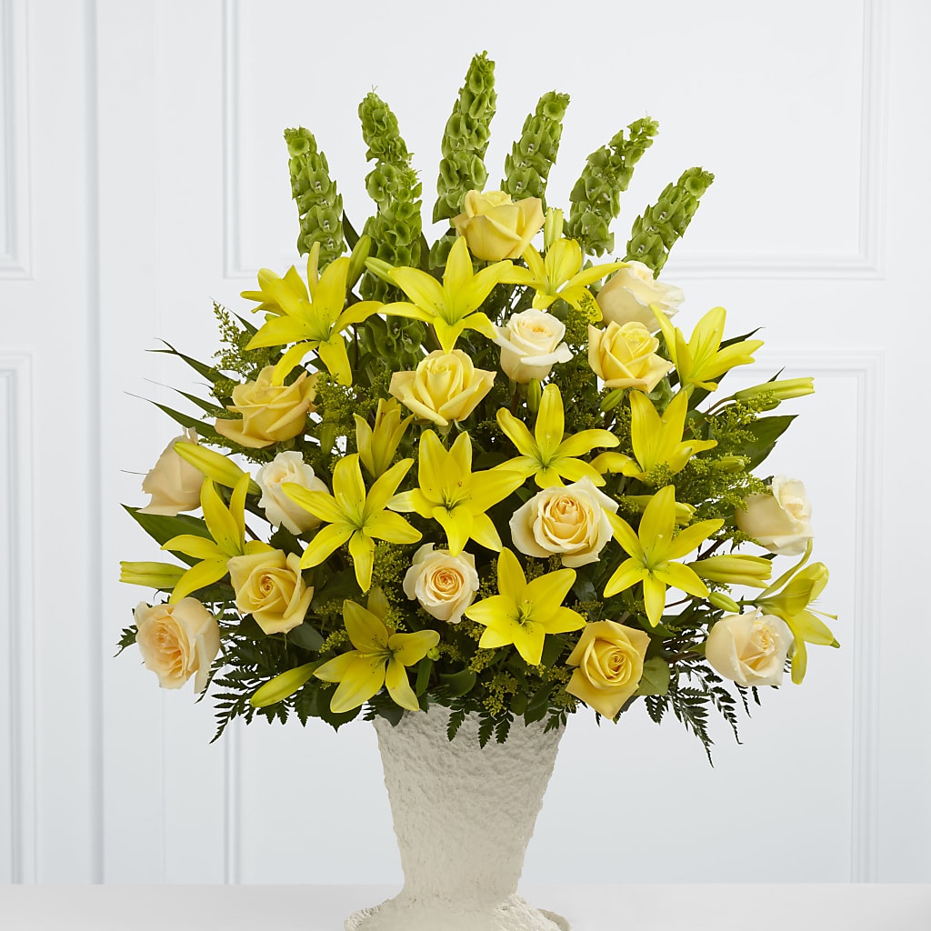 Golden Memories Arrangement – Olas Flower, Bothell WA