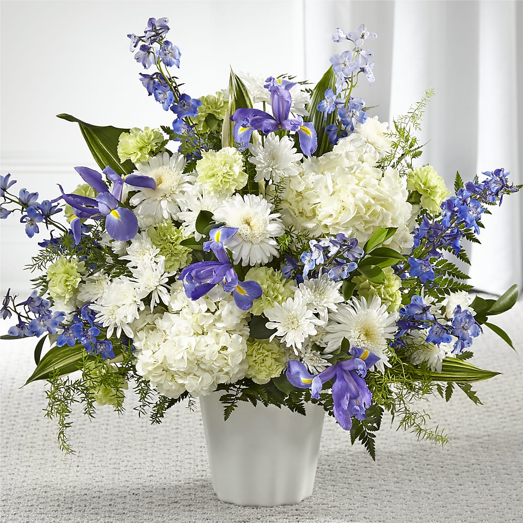 Soft Serenity Floor Basket – Olas Flower, Bothell WA