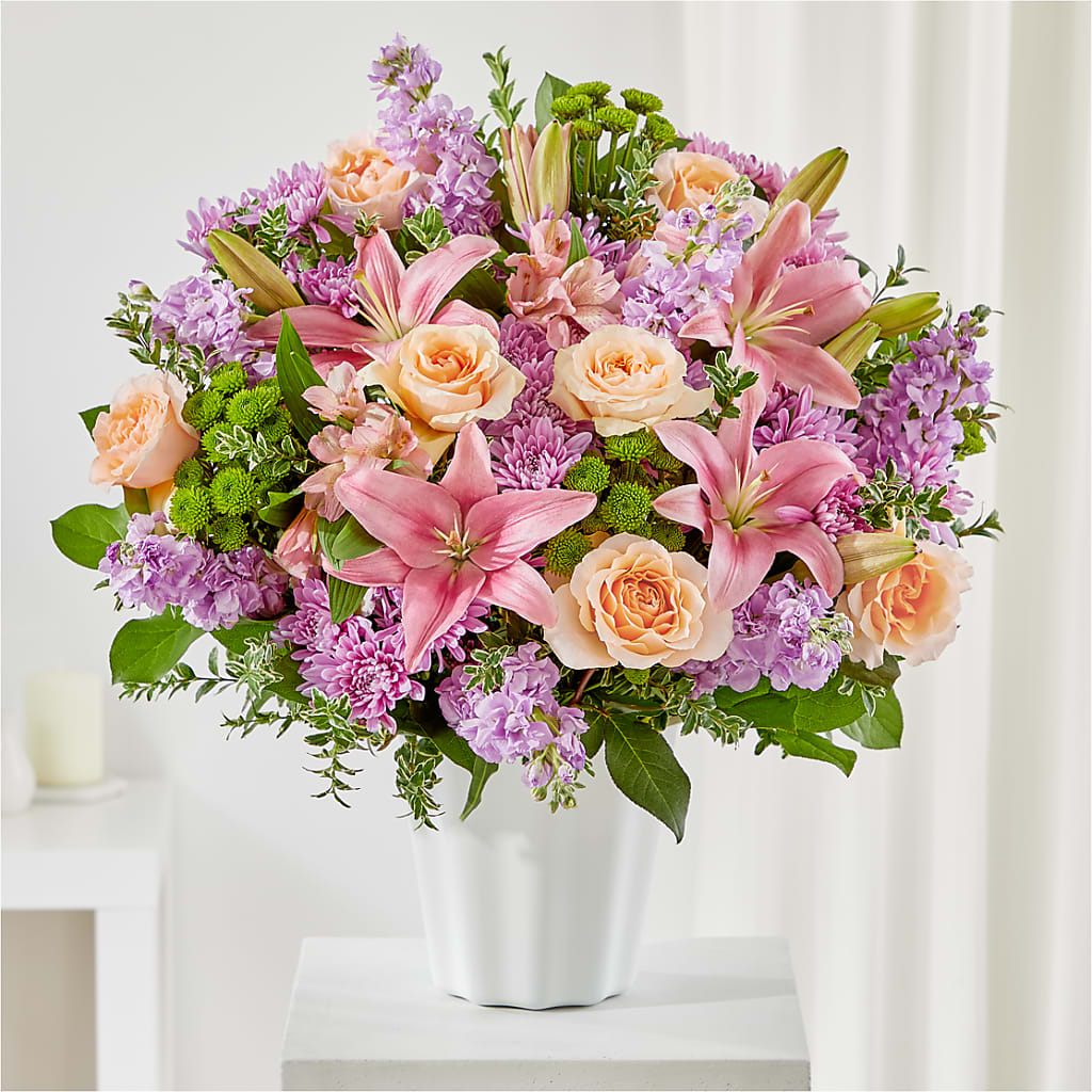 Supportive Embrace Tabletop Basket – Olas Flower, Bothell WA