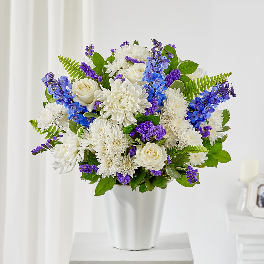 Hold Dear Tabletop Basket – Olas Flower, Bothell WA