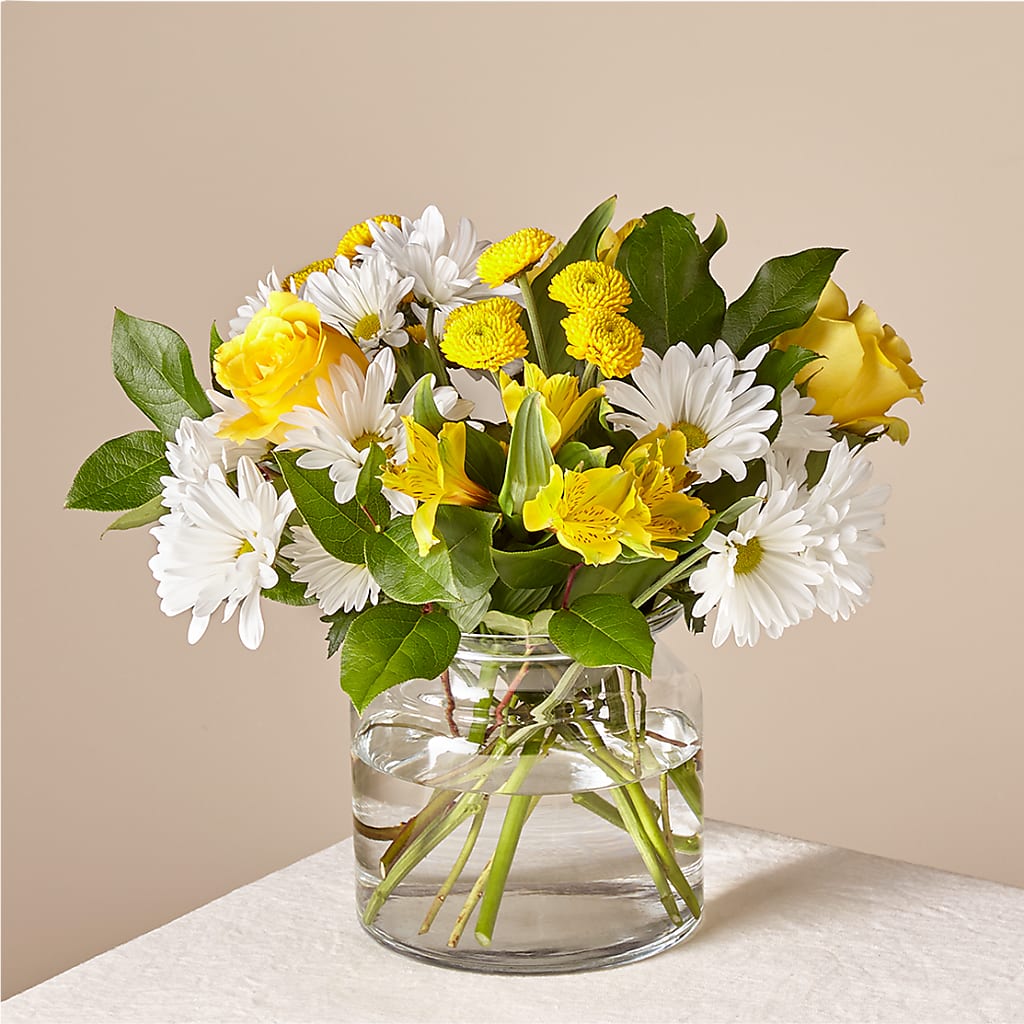 Sunny Sentiments Bouquet – Olas Flower, Bothell WA