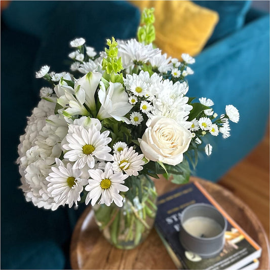 Classic Ivory – A Florist Original – Olas Flower, Bothell WA
