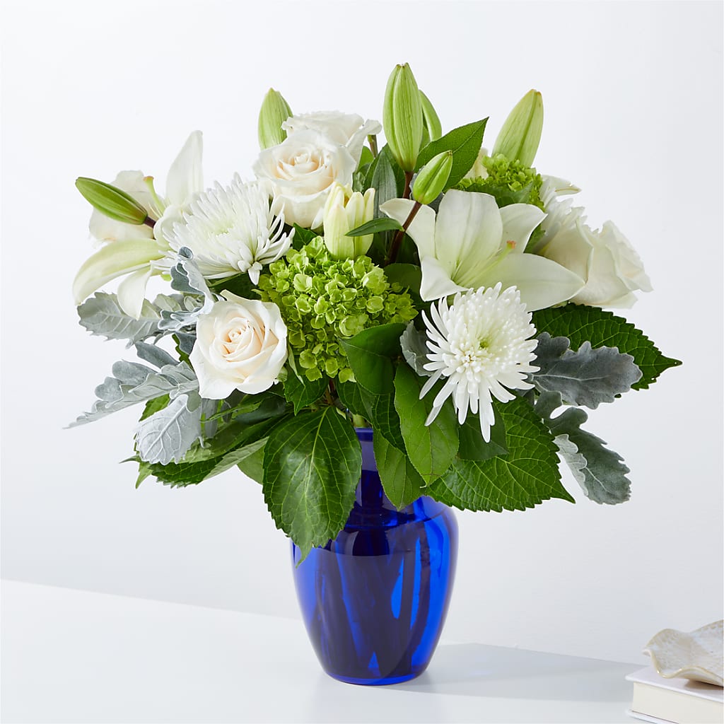 Snowy Dreams Bouquet – Olas Flower, Bothell WA