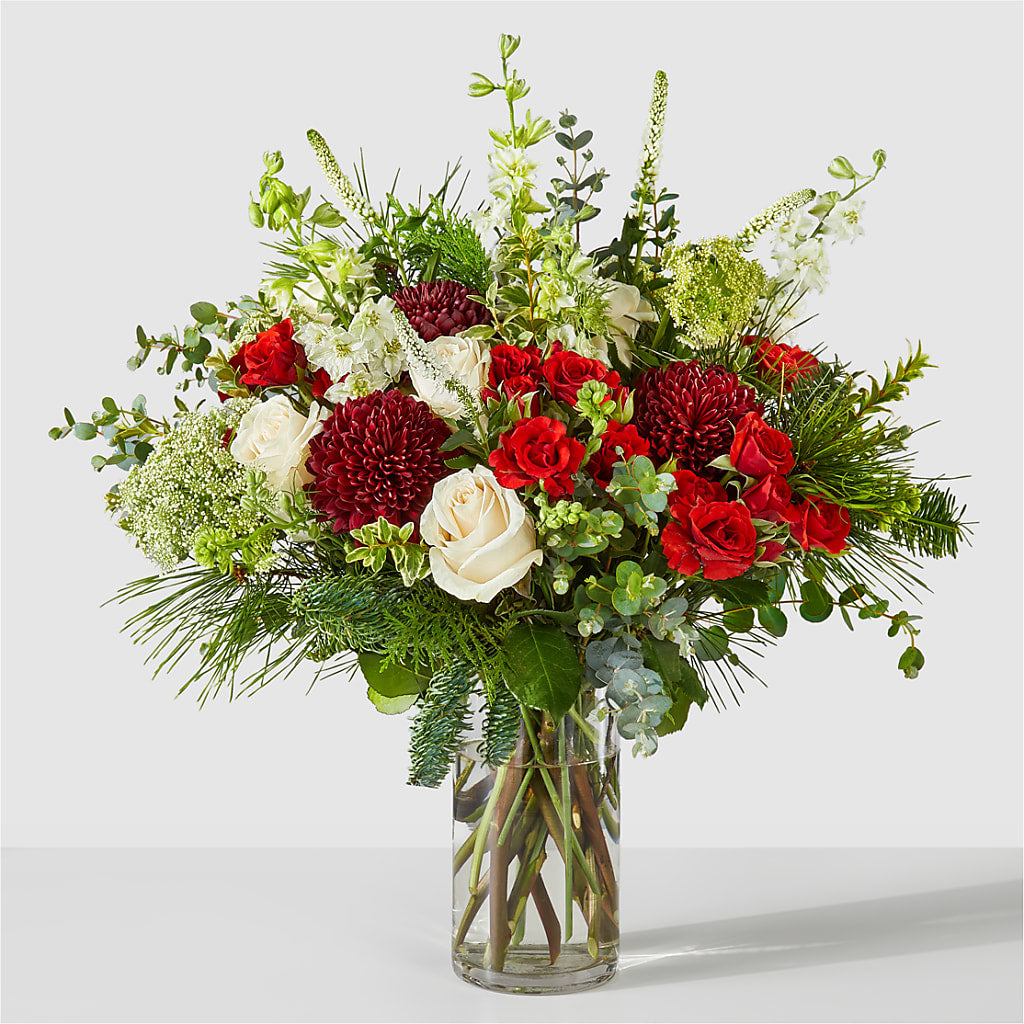 Favorite Traditions Bouquet – Olas Flower, Bothell WA