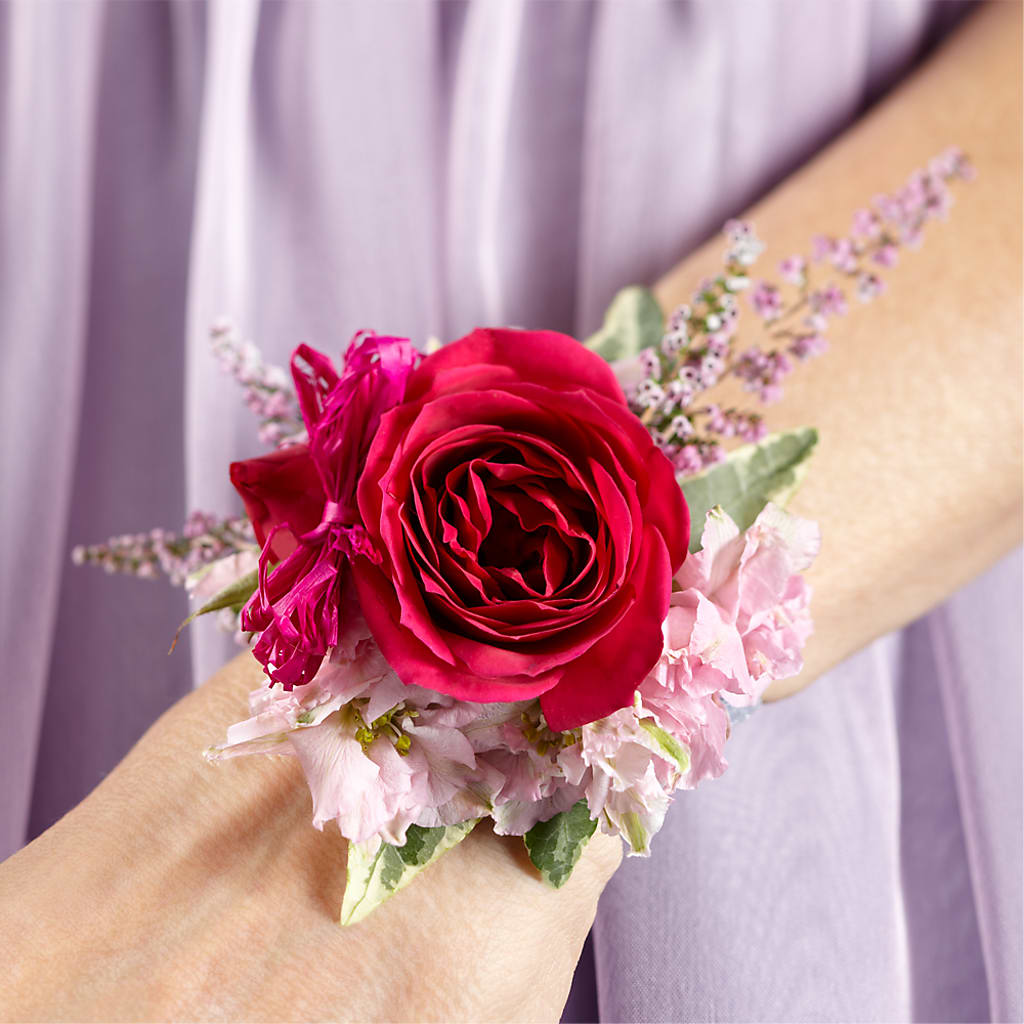 Rose Charm Corsage – Olas Flower, Bothell WA