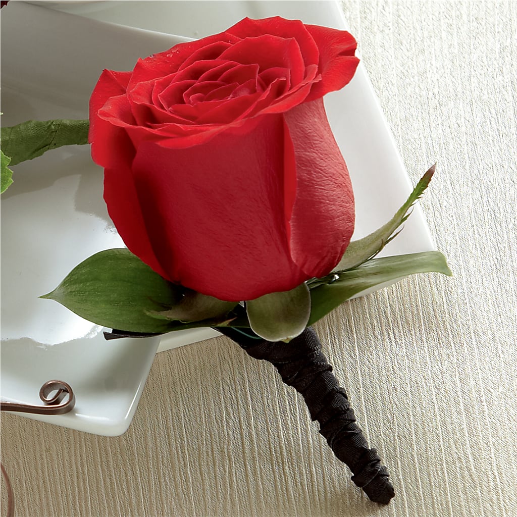 Red Rose Boutonniere – Olas Flower, Bothell WA