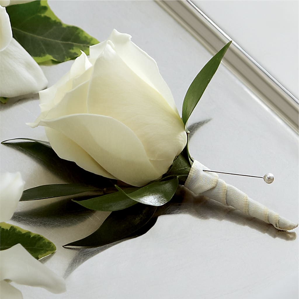 White Rose Boutonniere – Olas Flower, Bothell WA