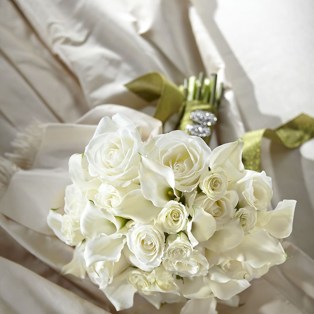 Serene Highness Bouquet – Olas Flower, Bothell WA