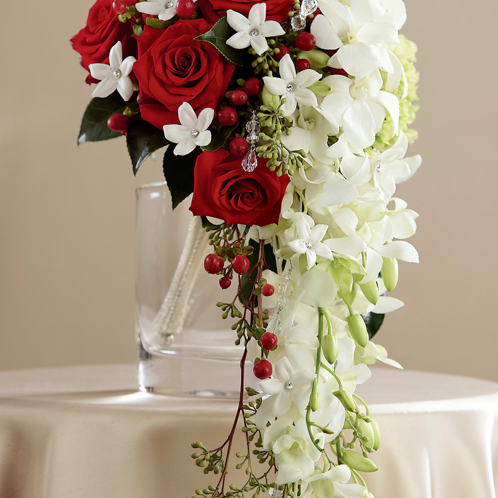 Here Comes the Bride Bouquet – Olas Flower, Bothell WA
