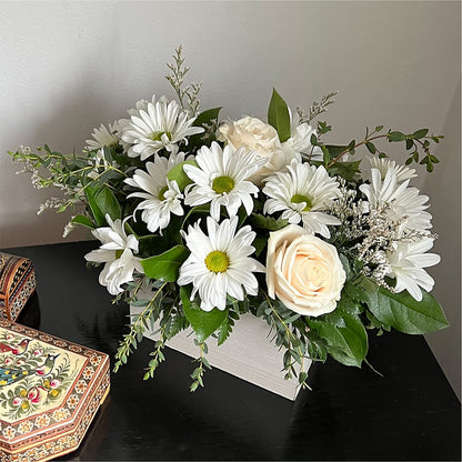 Fresh Linen Box Bouquet –  Olas Flower, Bothell WA