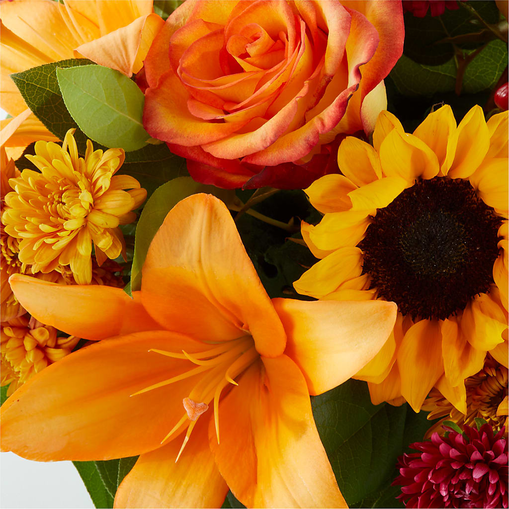 Grateful Centerpiece –  Olas Flower, Bothell WA