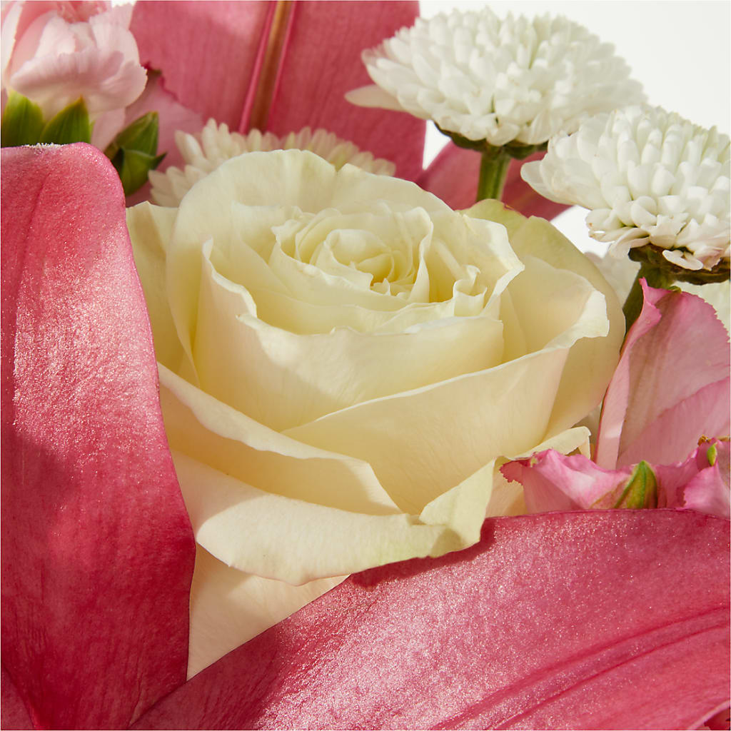 Piece of Cake Bouquet –  Olas Flower, Bothell WA