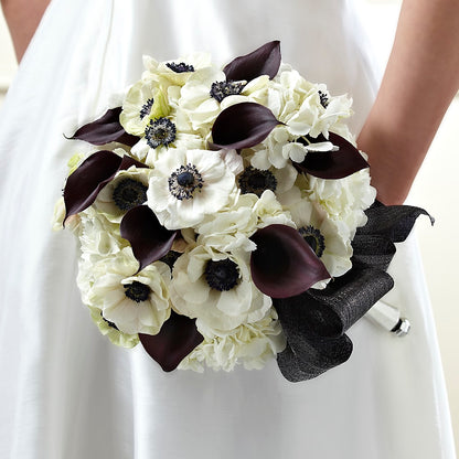 To Have and To Hold Bouquet –  Olas Flower, Bothell WA